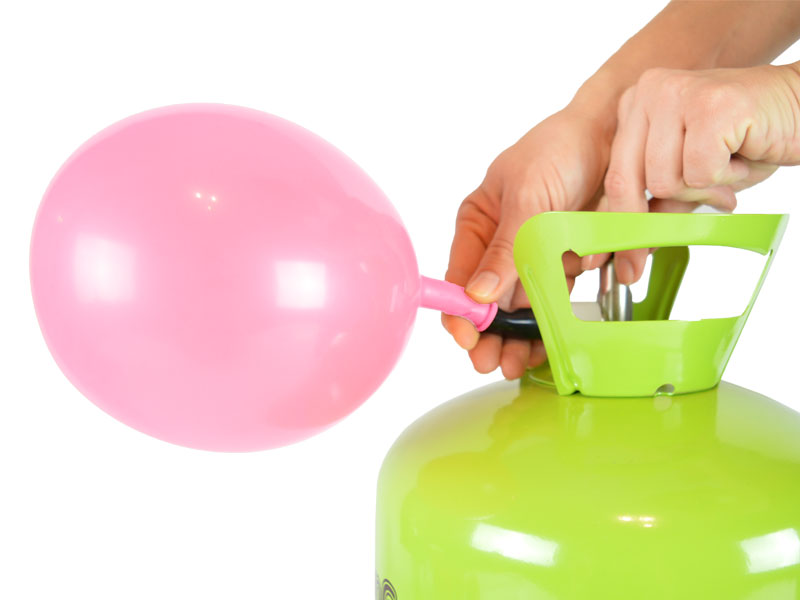 Helium groß mit halb aufgeblasenen Latexballon